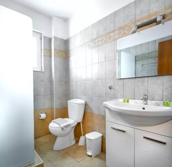 ツーベッドルーム　ヴィラ, Gennadi Gardens Apartments & Villas