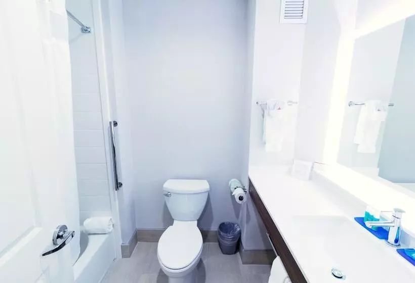 スイート, Holiday Inn Express Hotel & Suites Crestview South I 10, An Ihg