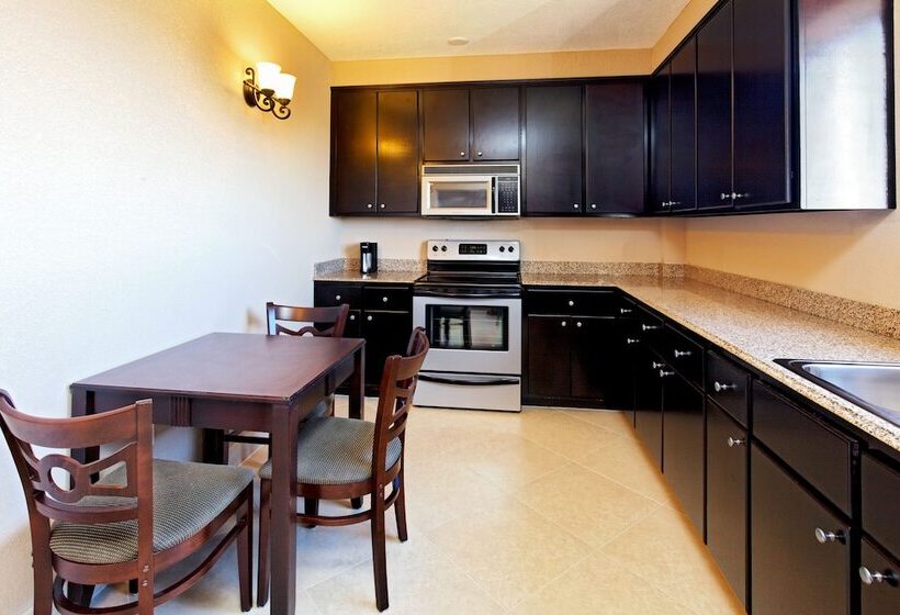 סוויטה, Holiday Inn Express Hotel & Suites Crestview South I 10, An Ihg