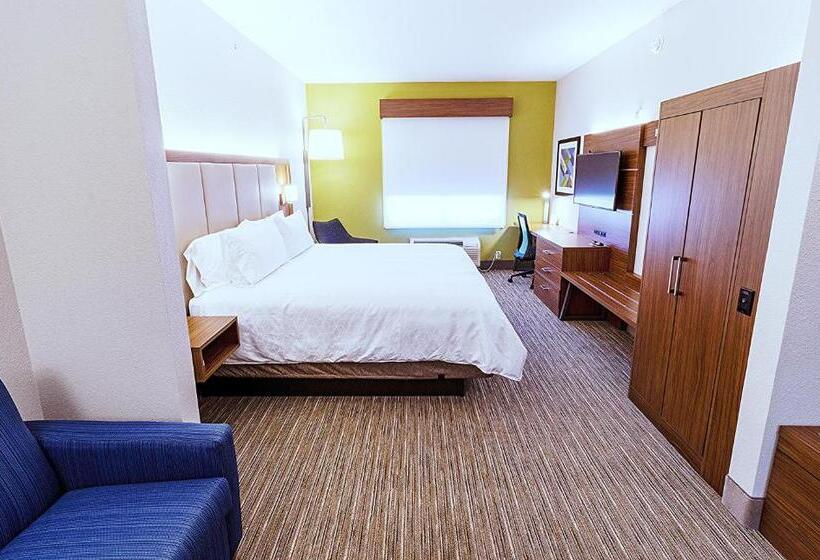 מיטת קינג בסוויטה, Holiday Inn Express Hotel & Suites Crestview South I 10, An Ihg