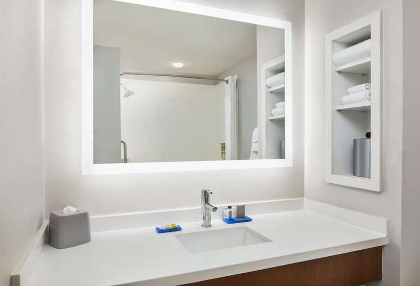Номер Стандарт, Holiday Inn Express Palatka Northwest, An Ihg