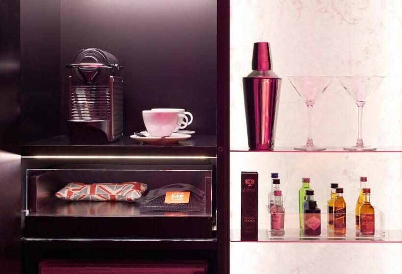 Номер Стандарт Вид на Город, Me London By Melia   Covent Garden