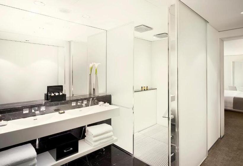 Номер Стандарт, Me London By Melia   Covent Garden