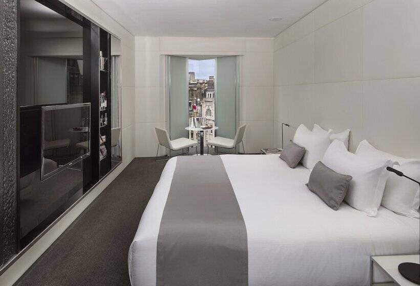 غرفة قياسية مطلة على المدينة, Me London By Melia   Covent Garden