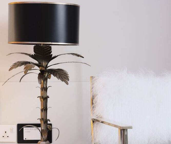 غرفة سوبيريور مطلة على المدينة, Me London By Melia   Covent Garden