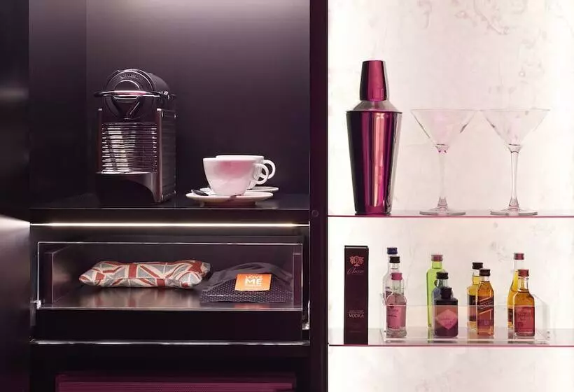 リバービュースーペリアールーム, Me London By Melia   Covent Garden