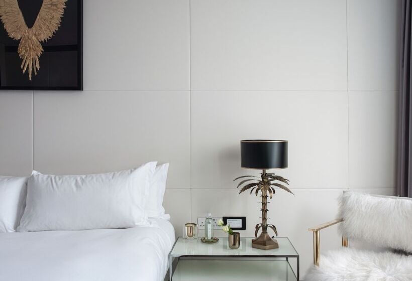 شقة دور أخير غرفتين نوم, Me London By Melia   Covent Garden