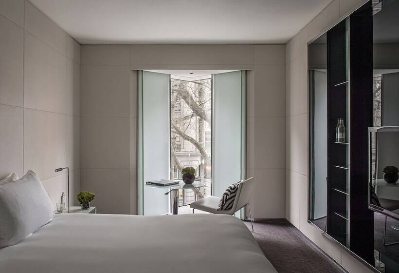 Номер Стандарт, Me London By Melia   Covent Garden
