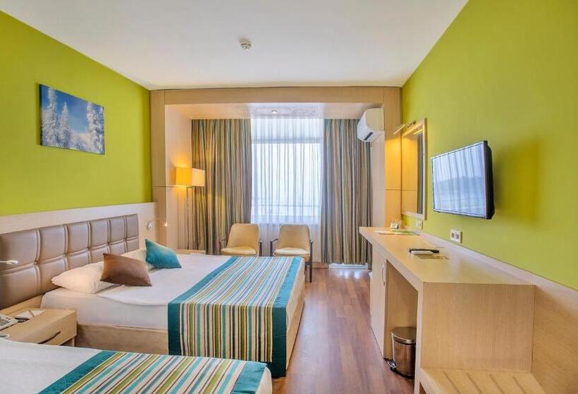 غرفة قياسية مطلّة علي البحر, Meri̇di̇a Beach