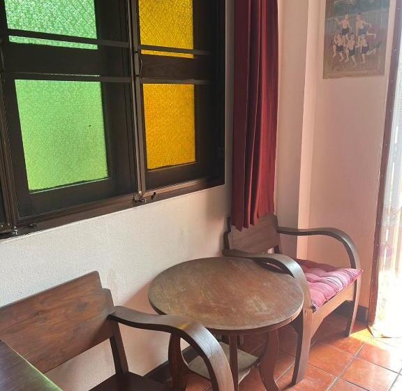 اتاق سوپریور, The Royal Shilton Resort