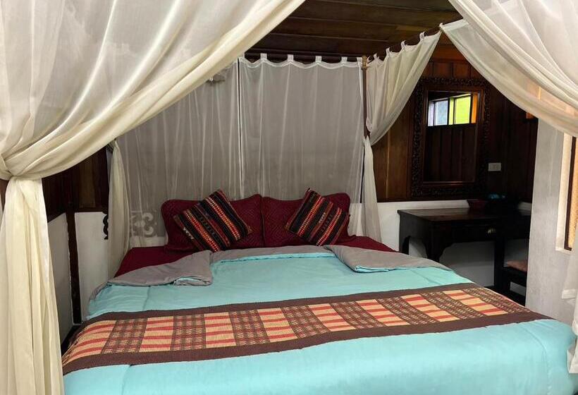 ویلای 1 خوابه, The Royal Shilton Resort