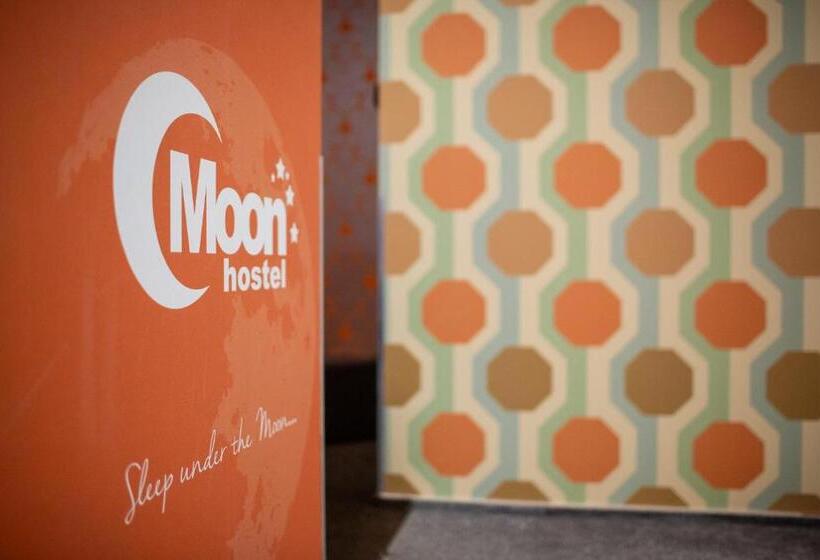 带共用浴室的标准房间, Moon Hostel Wrocław