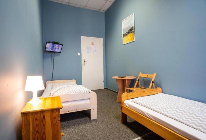 غرفة قياسية حمام مشترك, Moon Hostel Wrocław
