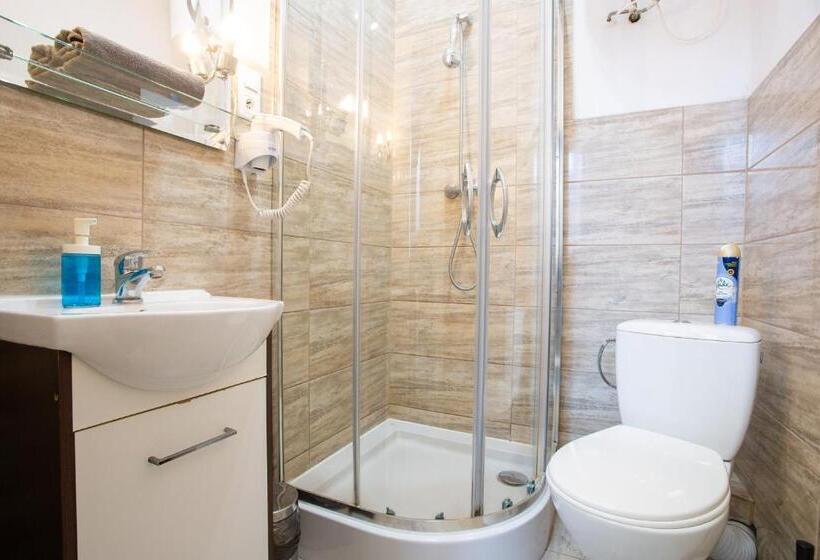غرفة قياسية رباعية, Moon Hostel Wrocław