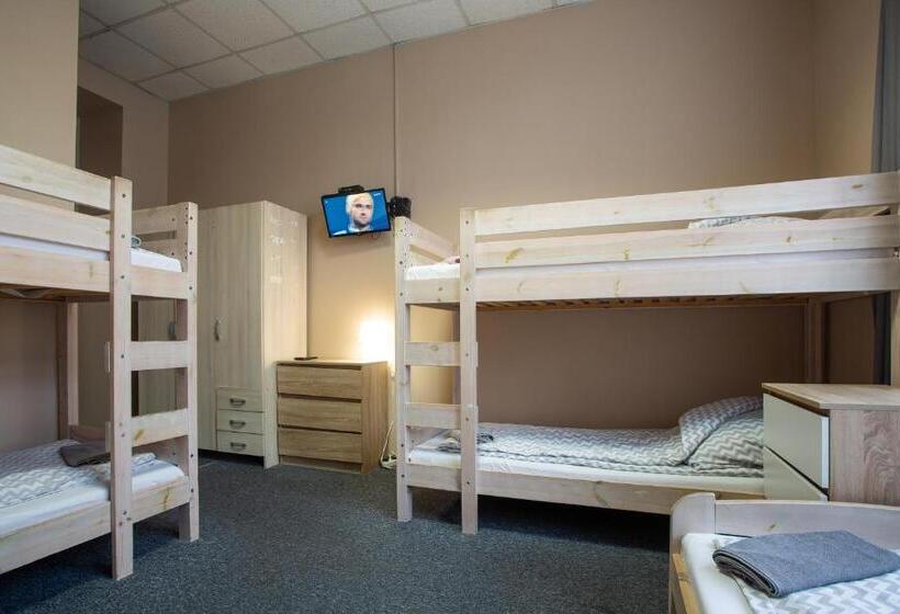 غرفة قياسية رباعية, Moon Hostel Wrocław