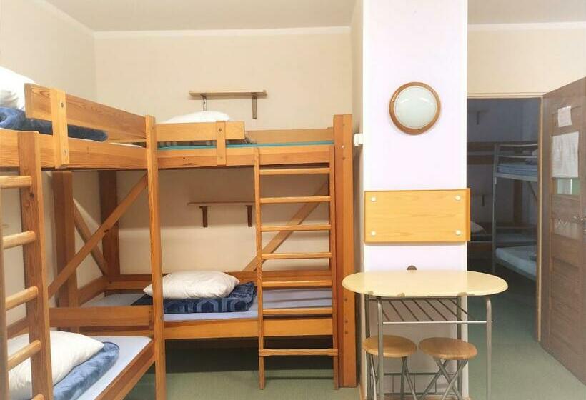 Cama em Quarto Compartilhado, Youth Hostel Podlasie
