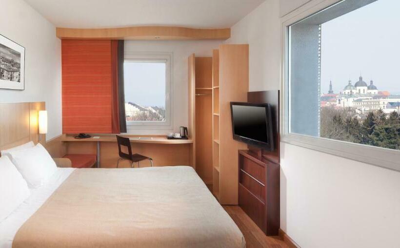 اتاق استاندارد با تخت دوبل, Comfort Hotel Olomouc Centre