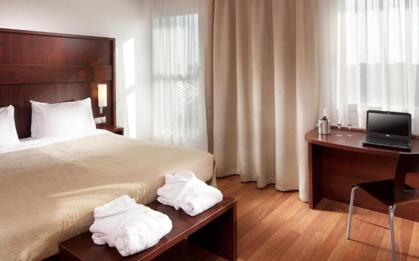 اتاق لوکس, Comfort Hotel Olomouc Centre