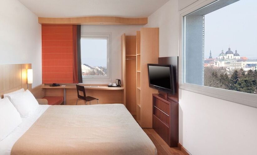 اتاق استاندارد با تخت دوبل, Comfort Hotel Olomouc Centre