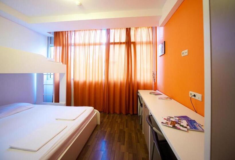 اتاق استاندارد سه نفره, Funk Lounge Hostel