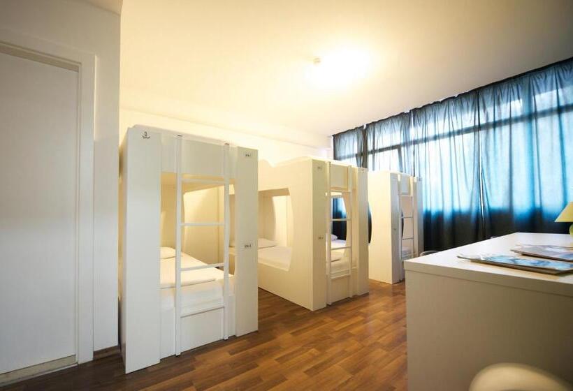 سرير فى غرفة مشتركه, Funk Lounge Hostel