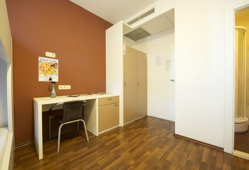 سرير فى غرفة مشتركه, Funk Lounge Hostel