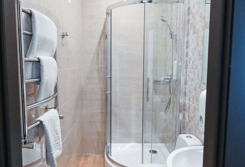 اتاق استاندارد, Alexandrovskiy