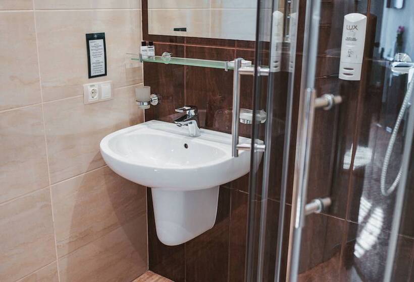 اتاق سوپریور, Alexandrovskiy