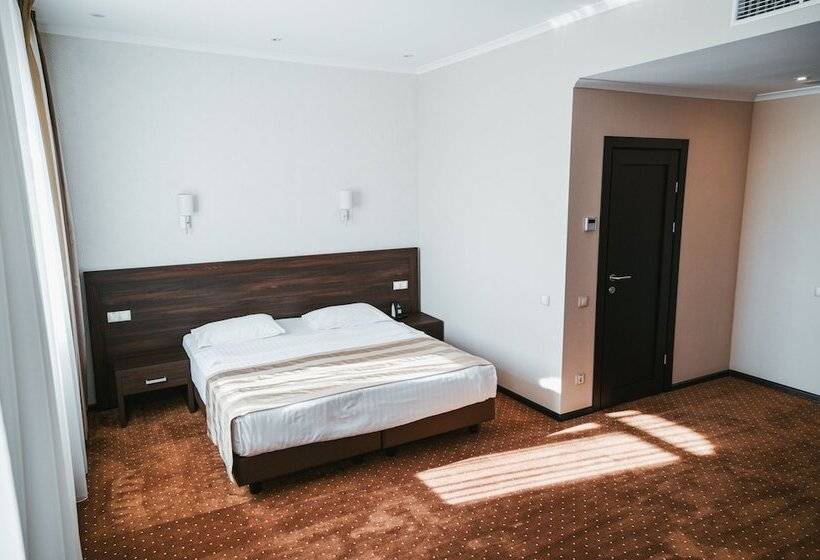 اتاق سوپریور, Alexandrovskiy