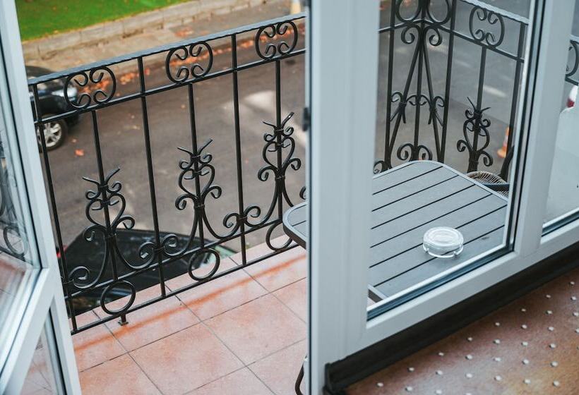 سوییت جونیور, Alexandrovskiy