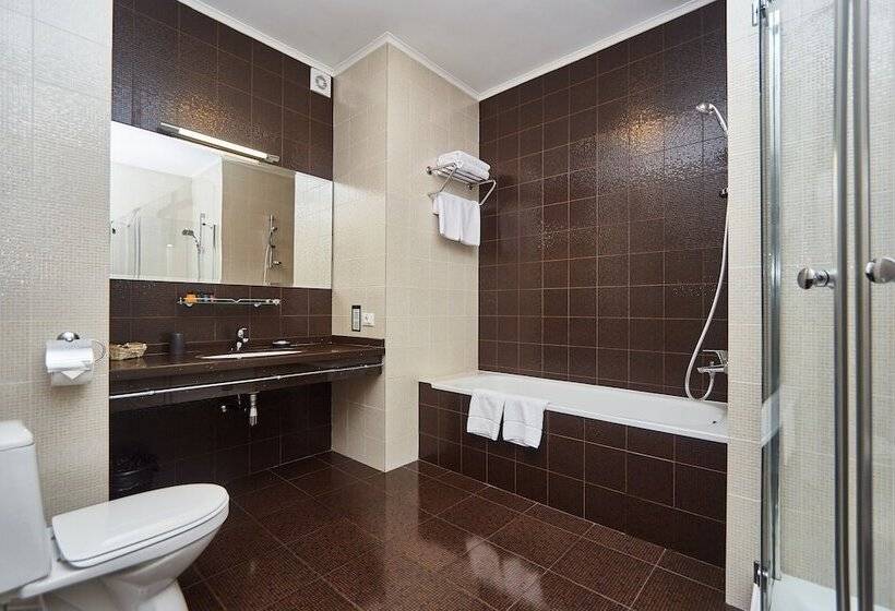 Suite with Terrace, Alexandrovskiy