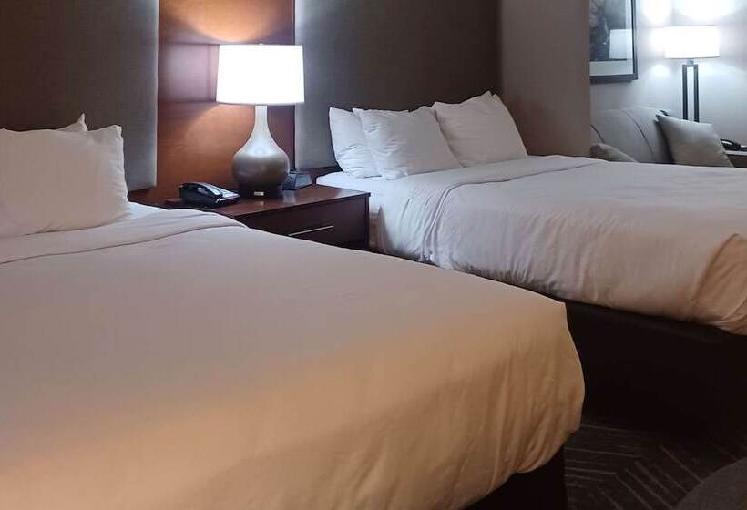 جناح, Comfort Inn & Suites Mountain Iron And Virginia