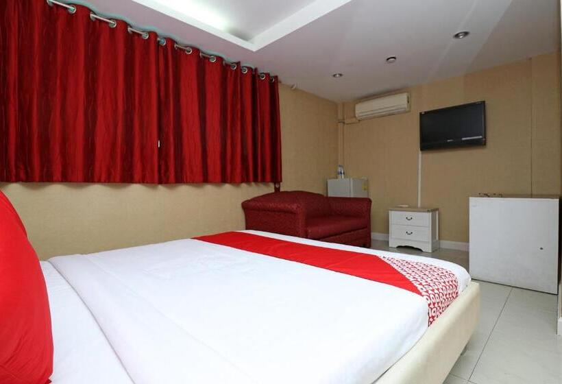 اتاق اکونومی, Diamond Residence Silom