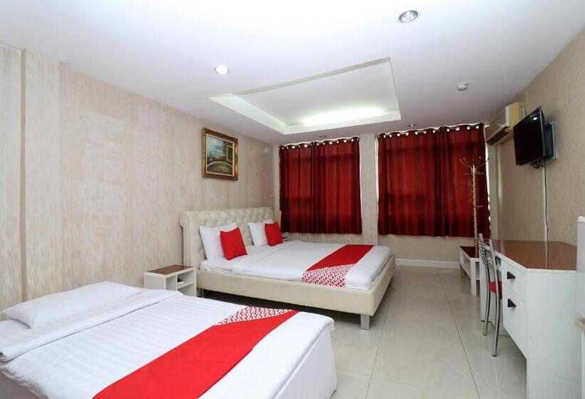 سوییت سوپریور, Diamond Residence Silom