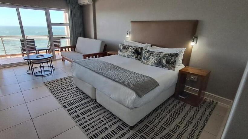 スタンダードトリプルルーム, Diaz Hotel And Resort