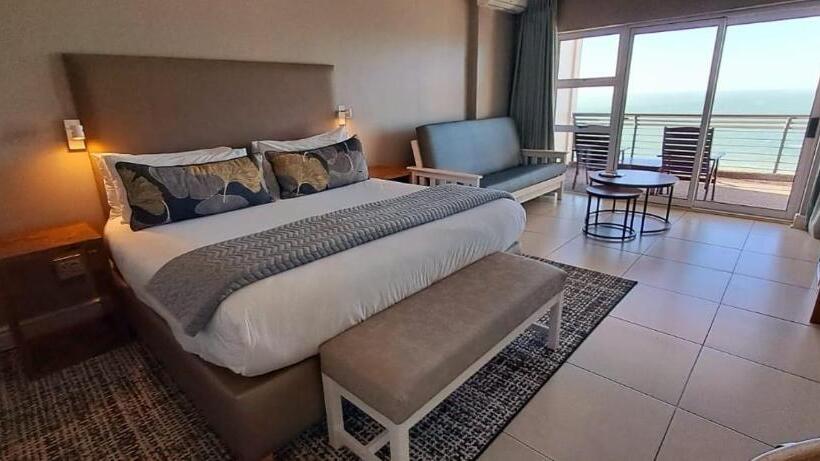 スタンダードトリプルルーム, Diaz Hotel And Resort