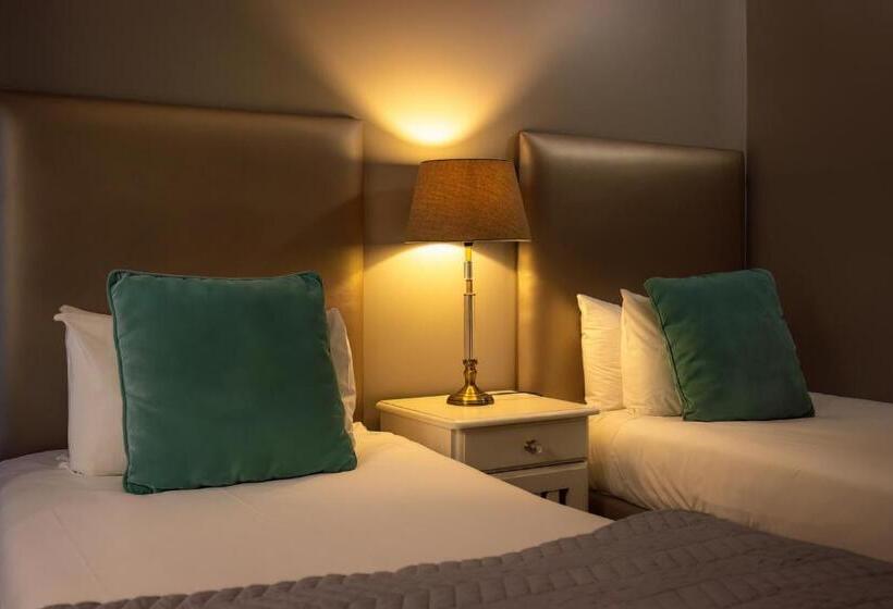 스위트, Diaz Hotel And Resort