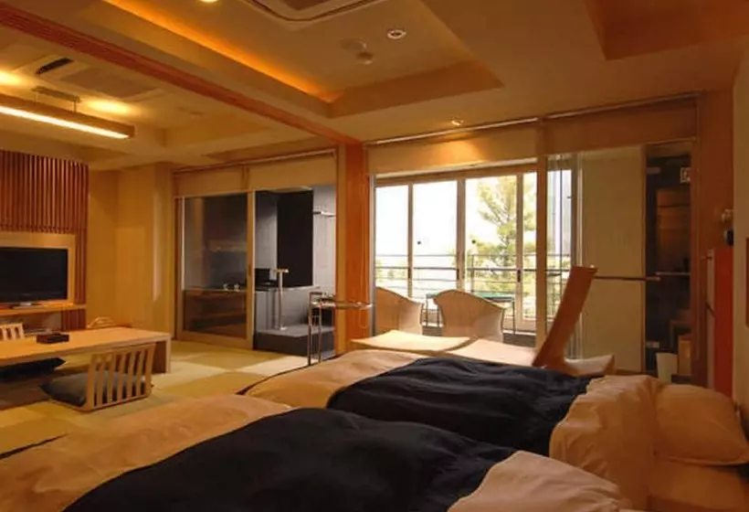 سوئیت کلاسیک, Lakeland Hotel Mizunosato