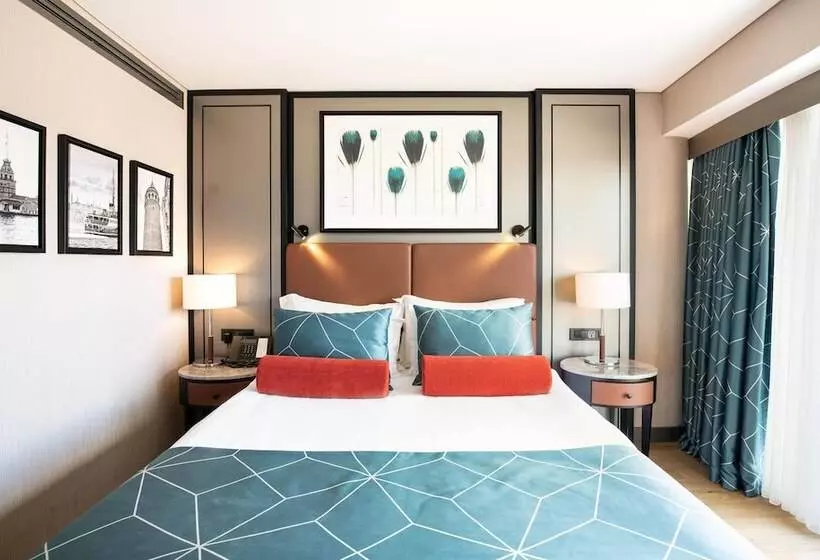 片側に海が見えるデラックスルーム, Opera Hotel Bosphorus