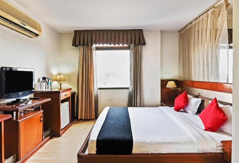 Номер Deluxe с Балконом, Royal Empire