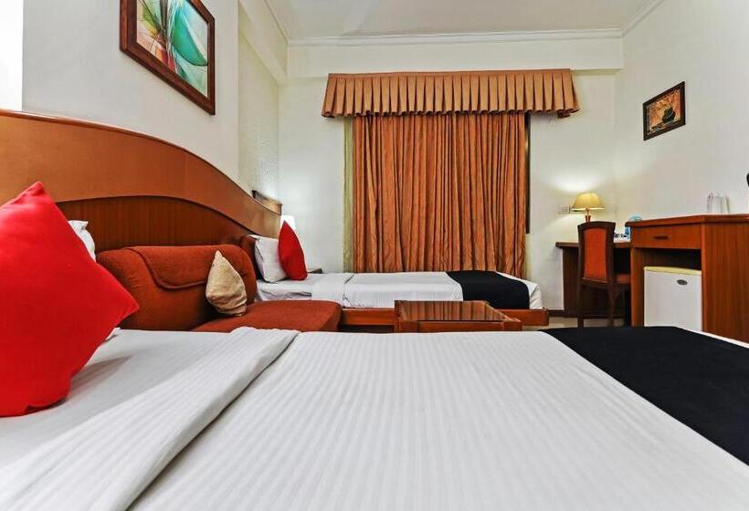 Номер Deluxe, Royal Empire