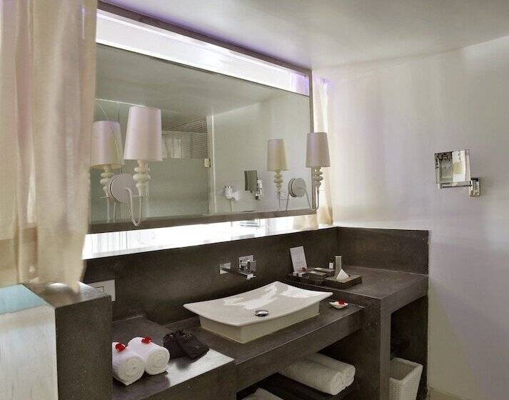 デラックスルーム, The Park Calangute Goa