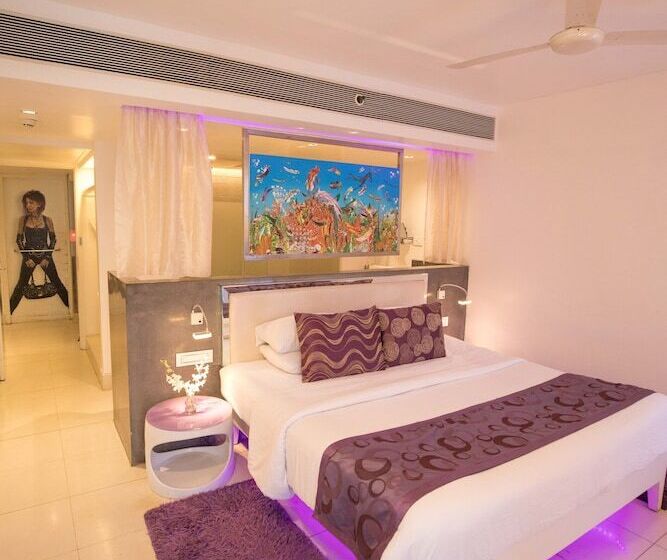 デラックスルーム, The Park Calangute Goa