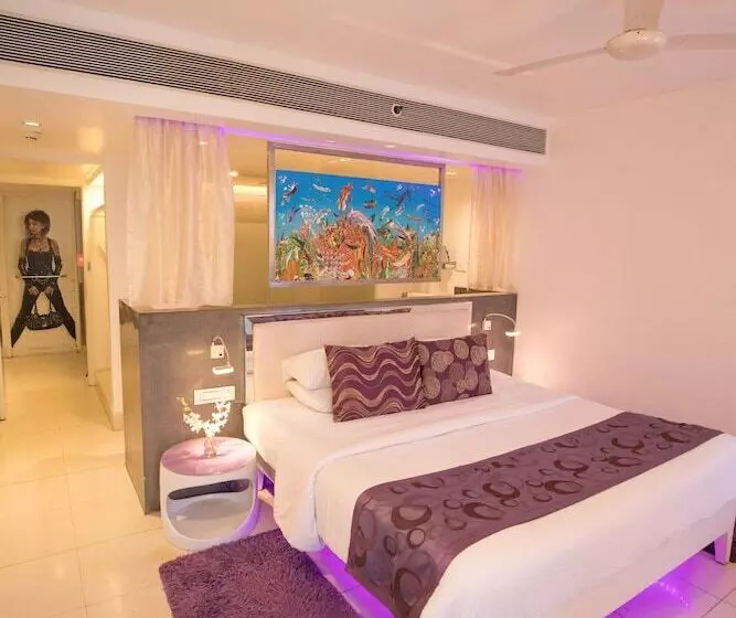 デラックスルーム, The Park Calangute Goa