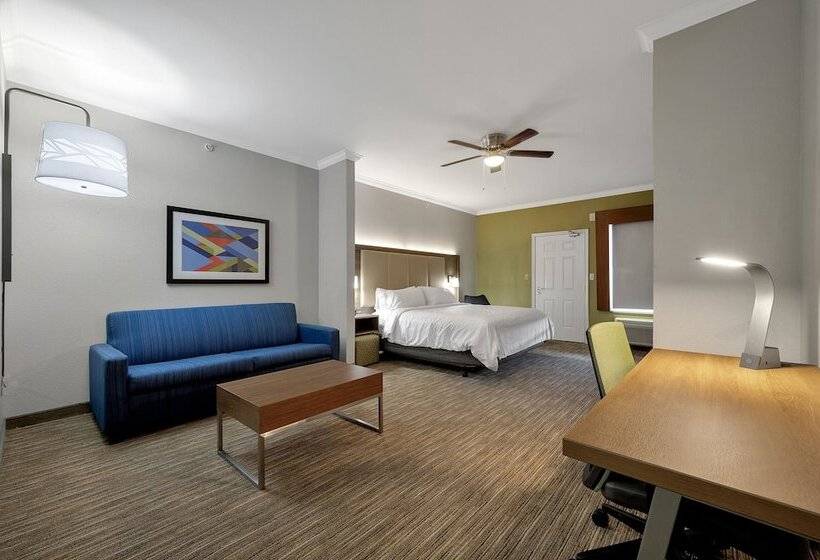 带阳台套房, Holiday Inn Express Hotel & Suites Lufkin South, An Ihg