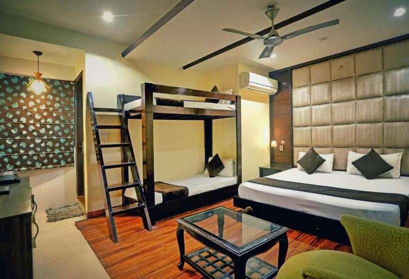 Familjerum, Staybook Hotel Aira