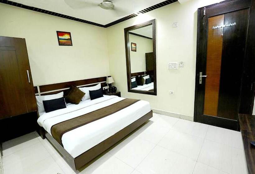 Deluxe Rum, Staybook Hotel Aira