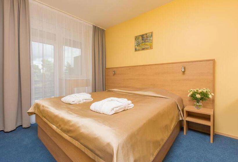 اتاق خانوادگی, Daina Jurmala Beach