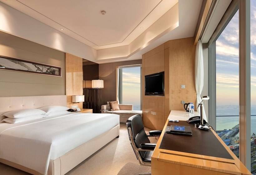 חדר אקזקיוטיב, Hilton Dalian