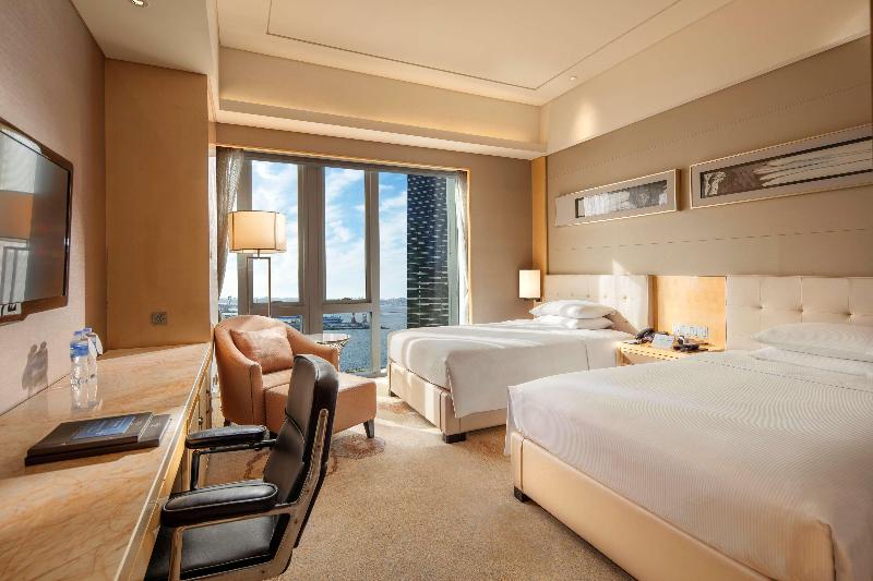 Номер Executive, Hilton Dalian